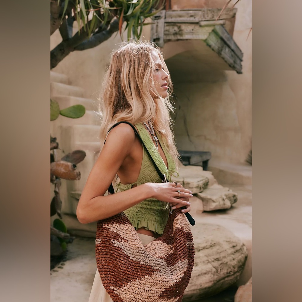 Free People woven crescent hobo bag brown beige black leather shoulder strap - Picture 3 of 11